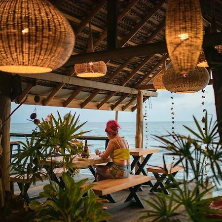 Backpack Beach Hostel & Reggae Bar Bussa Extérieur photo