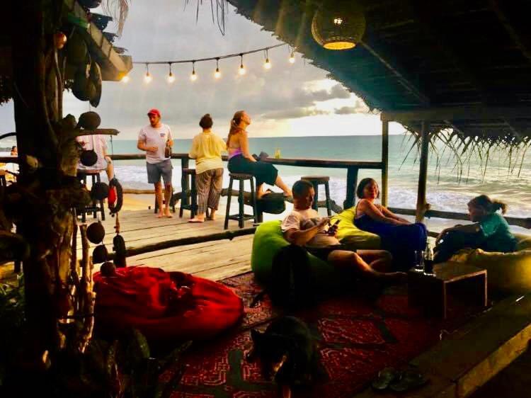 Backpack Beach Hostel & Reggae Bar Bussa Extérieur photo