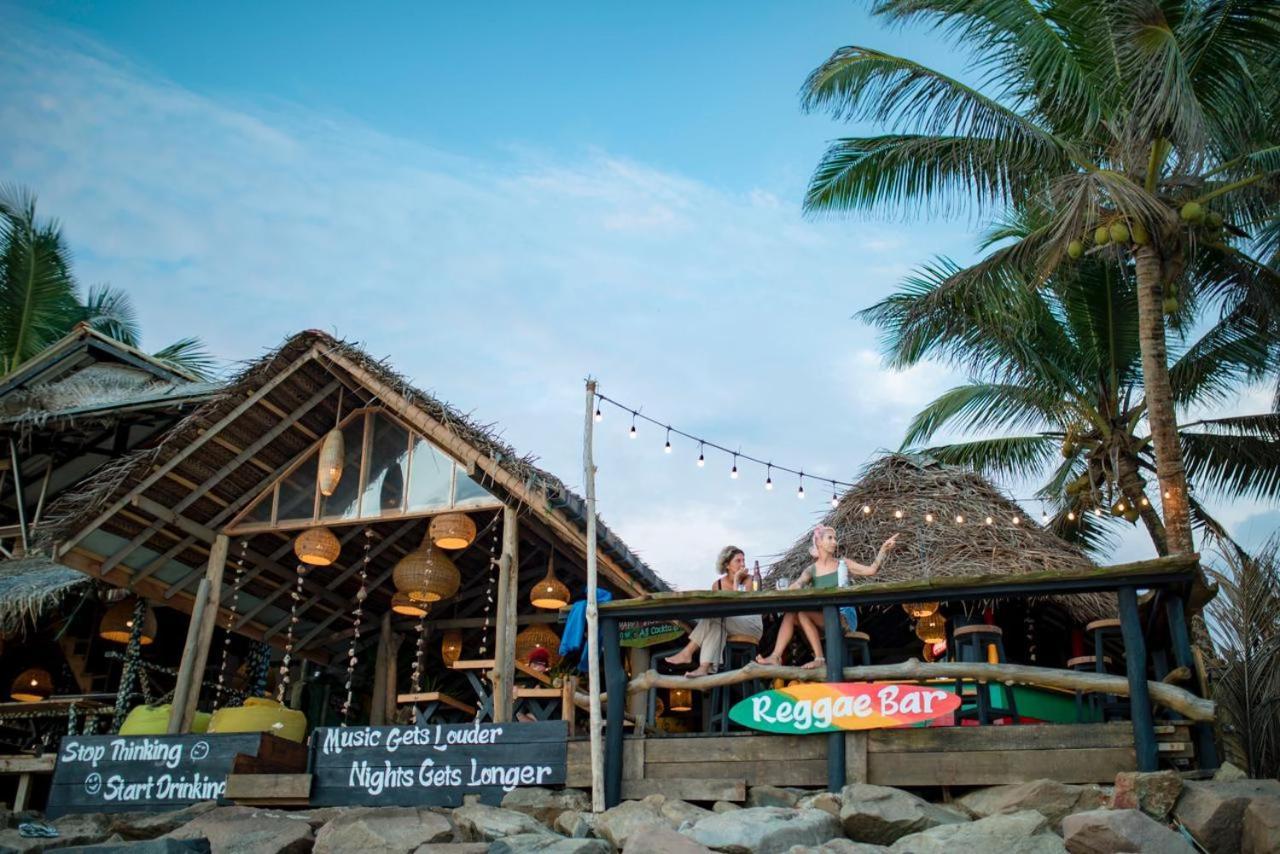 Backpack Beach Hostel & Reggae Bar Bussa Extérieur photo