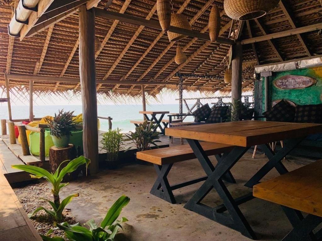 Backpack Beach Hostel & Reggae Bar Bussa Extérieur photo