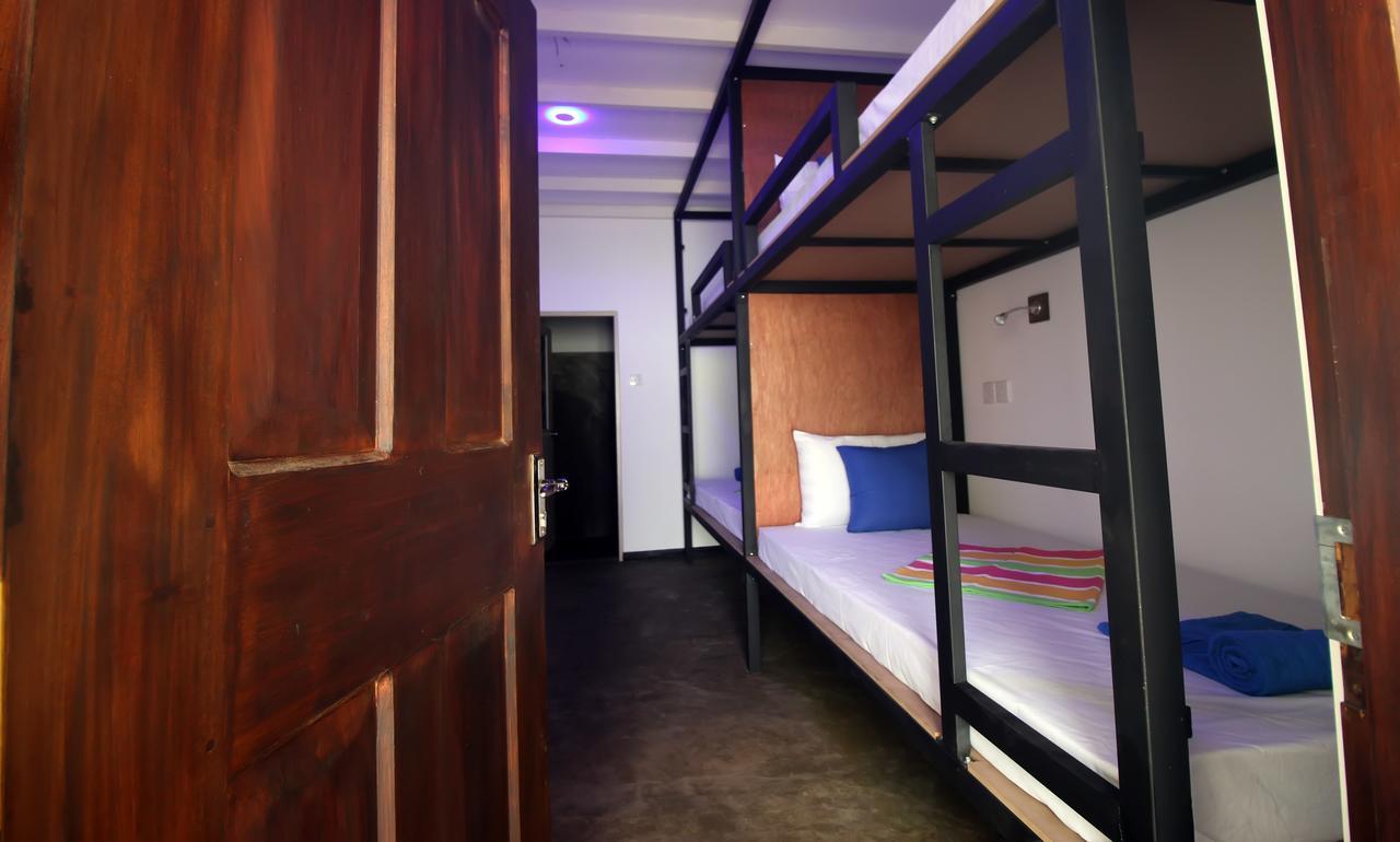 Backpack Beach Hostel & Reggae Bar Bussa Extérieur photo