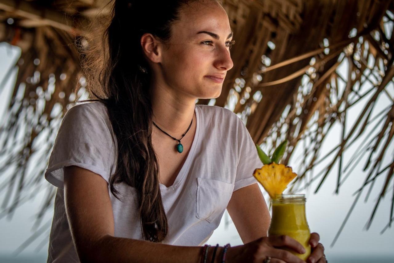 Backpack Beach Hostel & Reggae Bar Bussa Extérieur photo