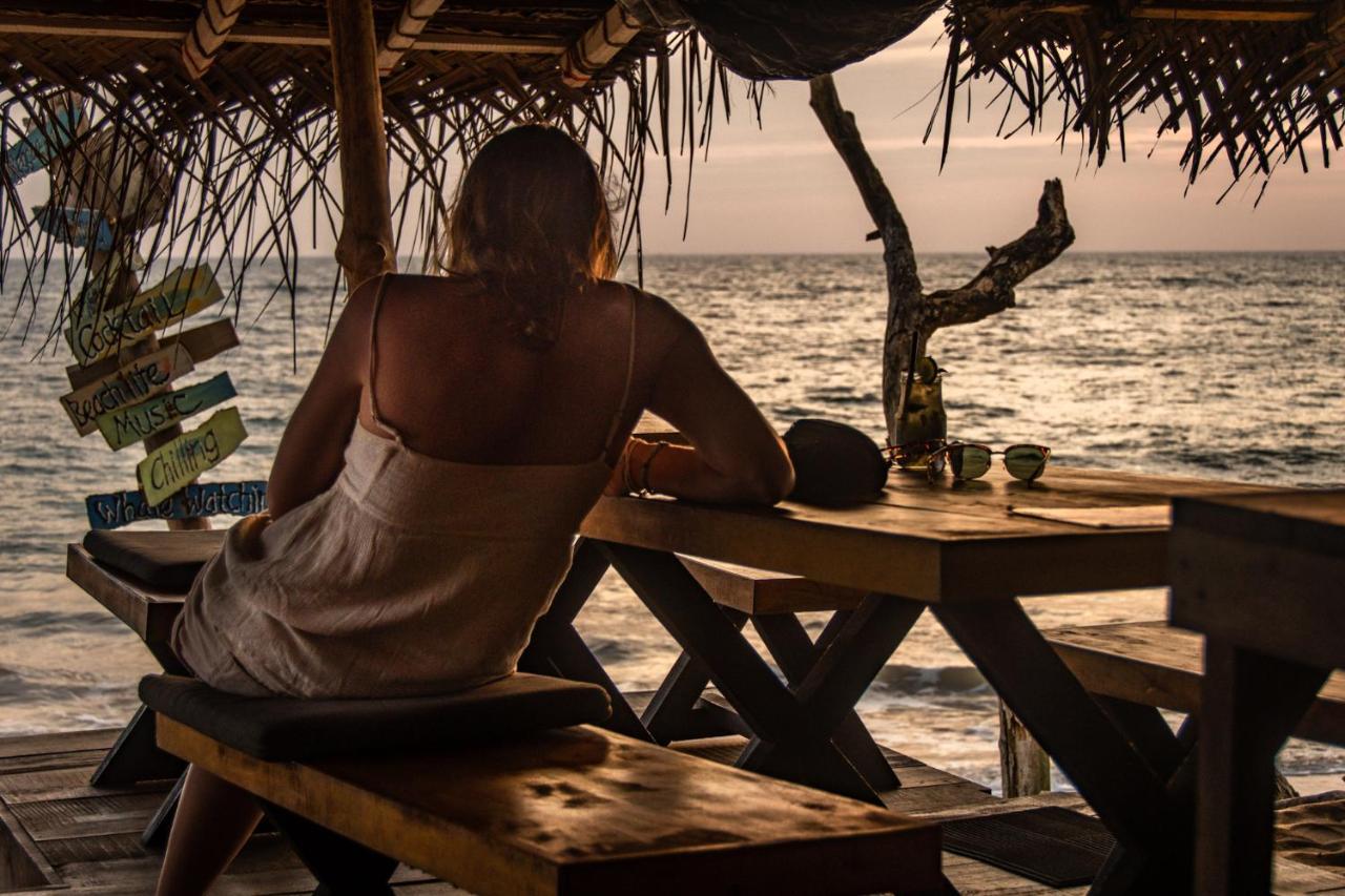 Backpack Beach Hostel & Reggae Bar Bussa Extérieur photo